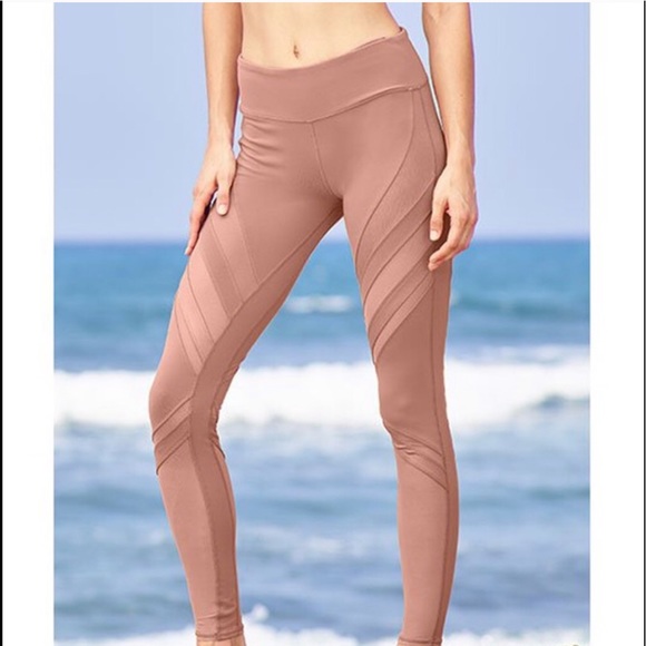 ALO Yoga Pants - NEW • Alo Yoga • Epic Mesh Pink Leggings Quartz
